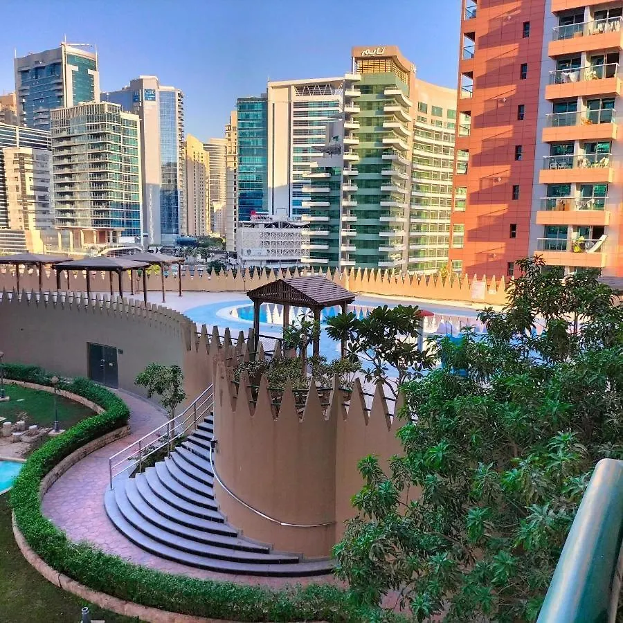 Atelier Partition Room In Tecom Near Internet City Metro Dubai Homestay