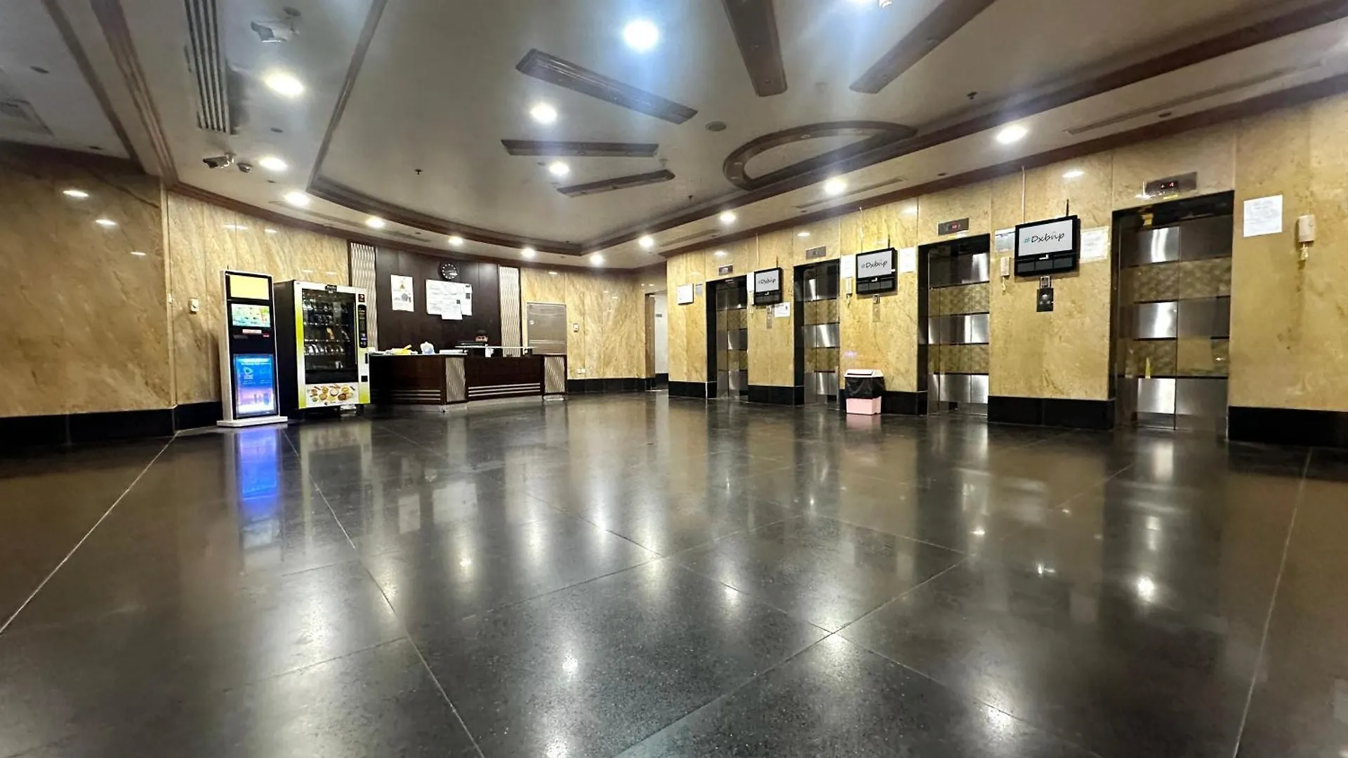 Atelier Partition Room In Tecom Near Internet City Metro Dubai United Arab Emirates