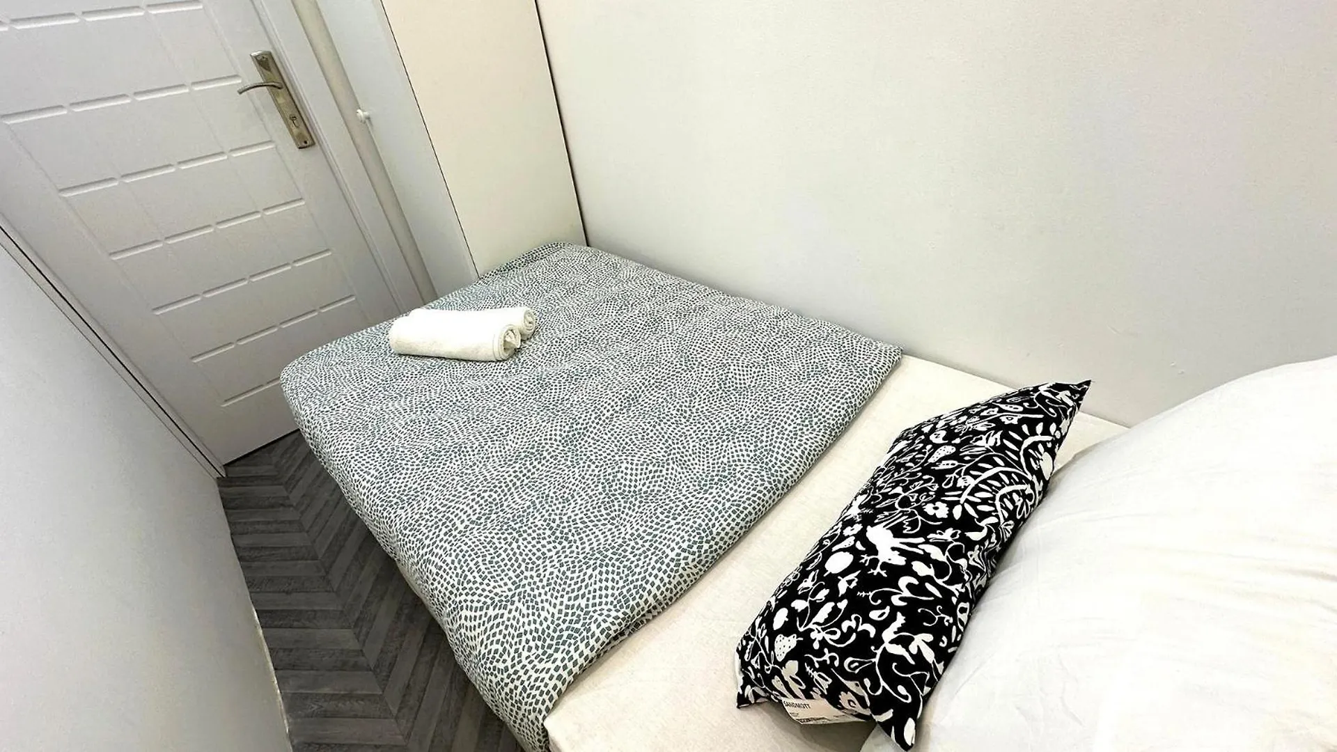 Atelier Partition Room In Tecom Near Internet City Metro Dubai